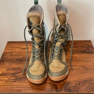 Columbia winter boots, size 8